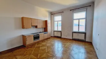 Expose Ein-Zimmer-Wohnung - ab sofort - zu vermieten! Nahe Hauptbahnhof aber in ruhiger Seitengasse gelegen!