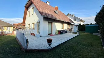 Expose EINZIEHEN &amp; WOHLFÜHLEN! Einfamilienhaus in beliebter Lage!