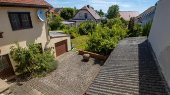 Expose Sanierungsbedürftiges Mehrfamilienhaus mit 2 Wohneinheiten in Gainfarn!