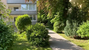 Expose Doblhoffpark - Schöne Eigentumswohnung mit südseitiger Loggia!