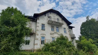 Expose Charmante Villa mit großem Grundstück und Sanierungspotenzial in Unterkirchbach