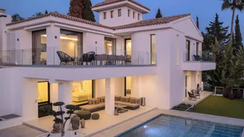 Expose Villa La Vista: Luxus und Eleganz mit Panoramablick in El Rosario, Marbella