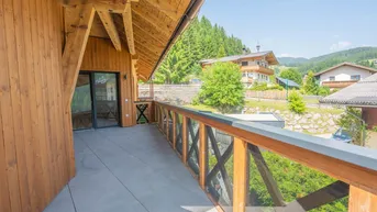 Expose Skiliftnähe &amp; Weitblick: 87 m² Dachgeschosswohnung mit 3 Schlafzimmern und großzügigem Balkon