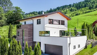 Expose Einfamilienhaus in Toplage: 213 m² Wohnfläche, Terrasse, Garten und hochwertige Ausstattung