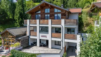 Expose Naturnah &amp; zentral: Stilvolle 4-Zimmer Erdgeschosswohnung mit großer Terrasse in Ski amadé-Nähe