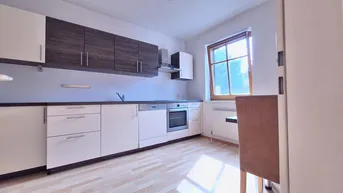 Expose 73m² HELLE FREUNDLICHE WOHNUNG MIT TERRASSE!