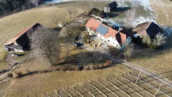 Expose PARADIES FÜR PFERDELIEBHABER – EINZIGARTIGES ANWESEN MIT GROSSER KOPPEL UND IDYLLISCHER ALLEINLAGE