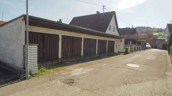 Expose EINFAMILIENHAUS MIT GROßEM POTENZIAL IN SONNIGER, ZENTRALER LAGE