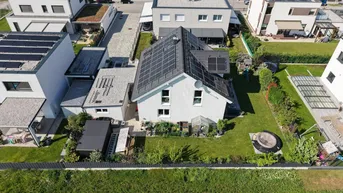 Expose Sonnendurchflutetes Einfamilienhaus in Traumruhelage mit herrlichem Garten, Whirlpool, Garage und vielen Extras in neuwertigem Topzustand!
