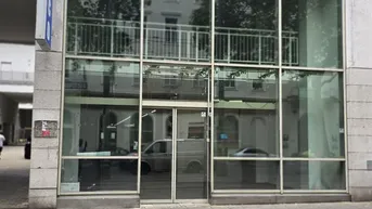Expose Großzügige Geschäftsfläche in bester Frequenzlage auf der Simmeringer Hauptstraße mit großen Auslagenflächen, vielfältige Nutzungsmöglichkeit in U Bahn Nähe Enkplatz
