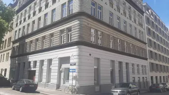 Expose GASSENLOKAL - NÄHE REINPRECHTSDORFERSTRASSE! Unbefristete 100 m2, Große Verkaufsfläche, Teeküche, WC, Gesamtmiete 1.480,--