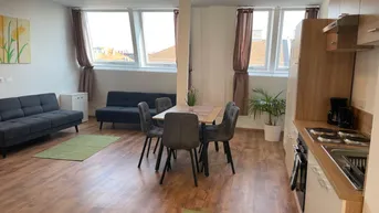 Expose Neubau-Apartment in repräsentativen Gründerzeithaus