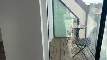 Expose Neubau-Apartment mit Loggia in repräsentativem Gründerzeithaus