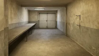 Expose Geschäftsfläche / Lager / Produktion ca. 460 m2 nähe Messe Wien vielseitig nutzbar TOP-LAGE ++ Rendite Objekt
