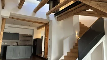 Expose 4-Zimmer-Dachgeschoßwohnung mit Galerie &amp; Terrasse in unmittelbarer Nähe zum Karmelitermarkt