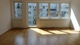 Expose Freundliche 2 Zimmerwohnung mit Balkon Nähe Neubaugasse