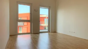 Expose Gut aufgeteilte 2 Zimmer Wohnung mit großen Balkon an der Lände!