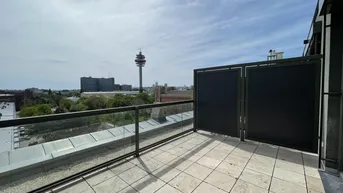 Expose Großzügige Dachgeschossmaisonette mit 2 Terrassen!