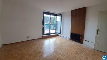 Expose Sanierungsbedürftige 4-Zimmer Terrassen-Wohnung mit viel Potenzial!