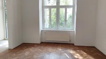 Expose Ruhige Hoflage mit Balkon – Altbau-Charme im Herzen des 9. Bezirks