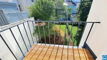 Expose Erstbezug mit Balkon und Garten!
