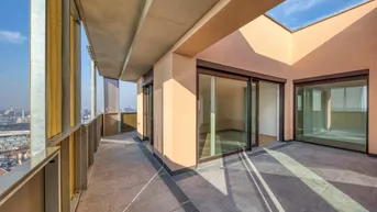 Expose Skyline-Feeling im 34. Stock des Q-Tower mit Südwest-Ausrichtung