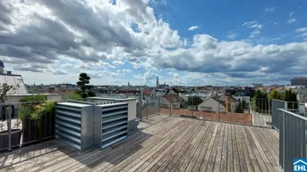 Expose Traumhafte 3-Zimmer-Maisonette im Dachgeschoss mit Dachterrasse im Servitenviertel - U4 Nähe!