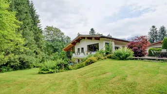 Expose Tolle Aussicht ohne Einsicht: Großzügiges Tiroler Landhaus auf 9.000 m² am Wilden Kaiser