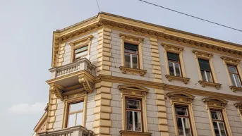 Expose Charmante Altbauwohnung mit Balkon und Potenzial!