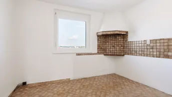 Expose 8020: Renovierungsbedürftige vier-Zimmer-Wohnung für Investoren nahe Citypark/Augarten
