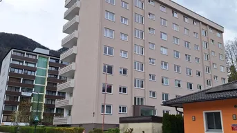 Expose Großzügige und helle 4-Zimmer-Wohnung mit Balkon