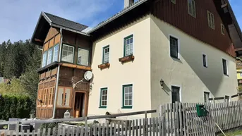 Expose sonnige 2 Zimmer-Wohnung mit Gartenanteil und Garage