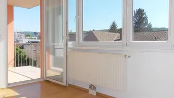Expose Albrechtstraße: Helle 3-Zimmer-Wohnung, sehr guter Zustand, Garagenplatz optional
