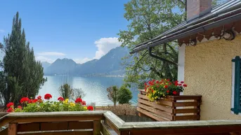 Expose Charmante Altbauvilla mit Potenzial - direkt am Attersee mit eigenem Seegrundstück und Zweitwohnsitzwidmung
