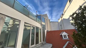 Expose Einzigartige Dachterrassenwohnung im Franziskanerviertel / Stunning, bright attic in Franziskaner district