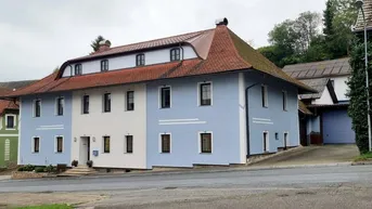 Expose Drei Häuser - ein Preis - imposante Liegenschaft mit vielen Möglichkeiten