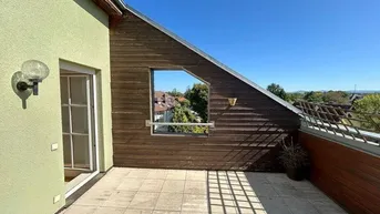 Expose DG-Traum plus 14m² Dachterrasse, ruhig unweit vom Traisenpark-Einkaufszentrum