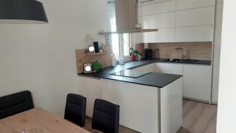 Expose 83 m² Wohnfläche plus zusätzlich 17 m² überdachter Balkon und Tiefgaragenplatz