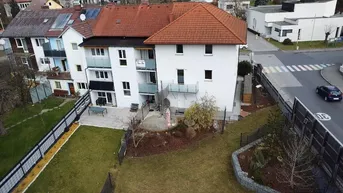 Expose Energieeffizientes &amp; luxuriöses Wohnen in Urfahr- Exklusives Wohnhaus am Fuße der Gründbergs mit großem Garten, Garage &amp; Keller