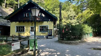 Expose Traditionsreicher Gastronomiebetrieb mit Wohnung und beeindruckender Grundstücksgröße in Baden