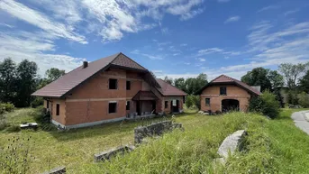 Expose Traumhaus in Diersbach: 200 m² Rohbau mit großem Garten, Teich, Garage &amp; mehr für nur 480.000€!