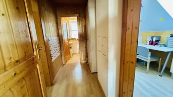 Expose Besichtigungstag am 23.08.2025 !! Ihr Traumhaus in Peuerbach: Gepflegtes Einfamilienhaus mit Balkon und Garage