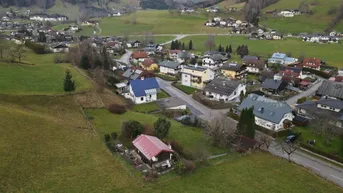 Expose Vielseitiges Grundstück: Ideal für Anleger, Bauträger oder den Traum vom Eigenheim!
