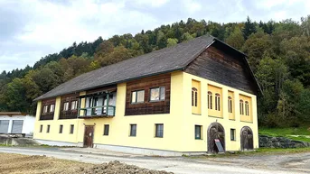 Expose Wirtschaftsgebäude/Lagerhalle