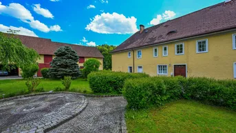 Expose Tolles Anwesen mit großem Grundstück in schöner Lage am Inn - mit Gewerbeeinheit
