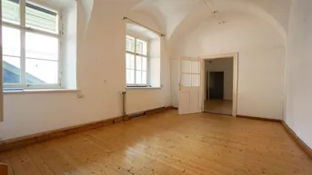 Expose FROHNLEITEN Hauptplatz- Große 3-Zimmer-Wohnung mit 77m² Veranda, Parkplatz