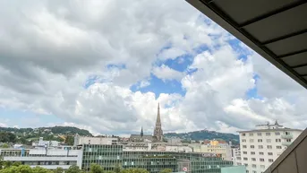 Expose Exklusiv: Klimatisiertes Penthouse-Büro mit Dachterrasse