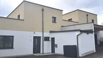 Expose 4812 Pinsdorf: Neubau Reihenhaus (schlüsselfertig) in Bahnhofsnähe!
