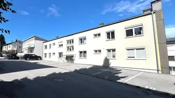 Expose Leonding-Gaumberg: Gemütliche 1-Zimmer-Wohnung in idyllischer Lage mit Parkplatz