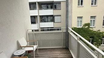 Expose Alles da - Moderne und elegante Altbauwohnung mit Balkon in bester Lage + 1x Garagenplatz und Einbauküche im Preis inkludiert